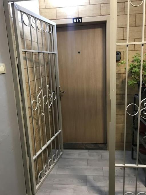 Warm Apartment In The Center Of Tirana City Extérieur photo
