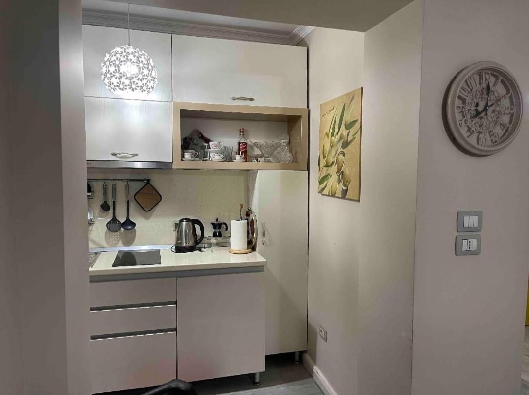 Warm Apartment In The Center Of Tirana City Extérieur photo