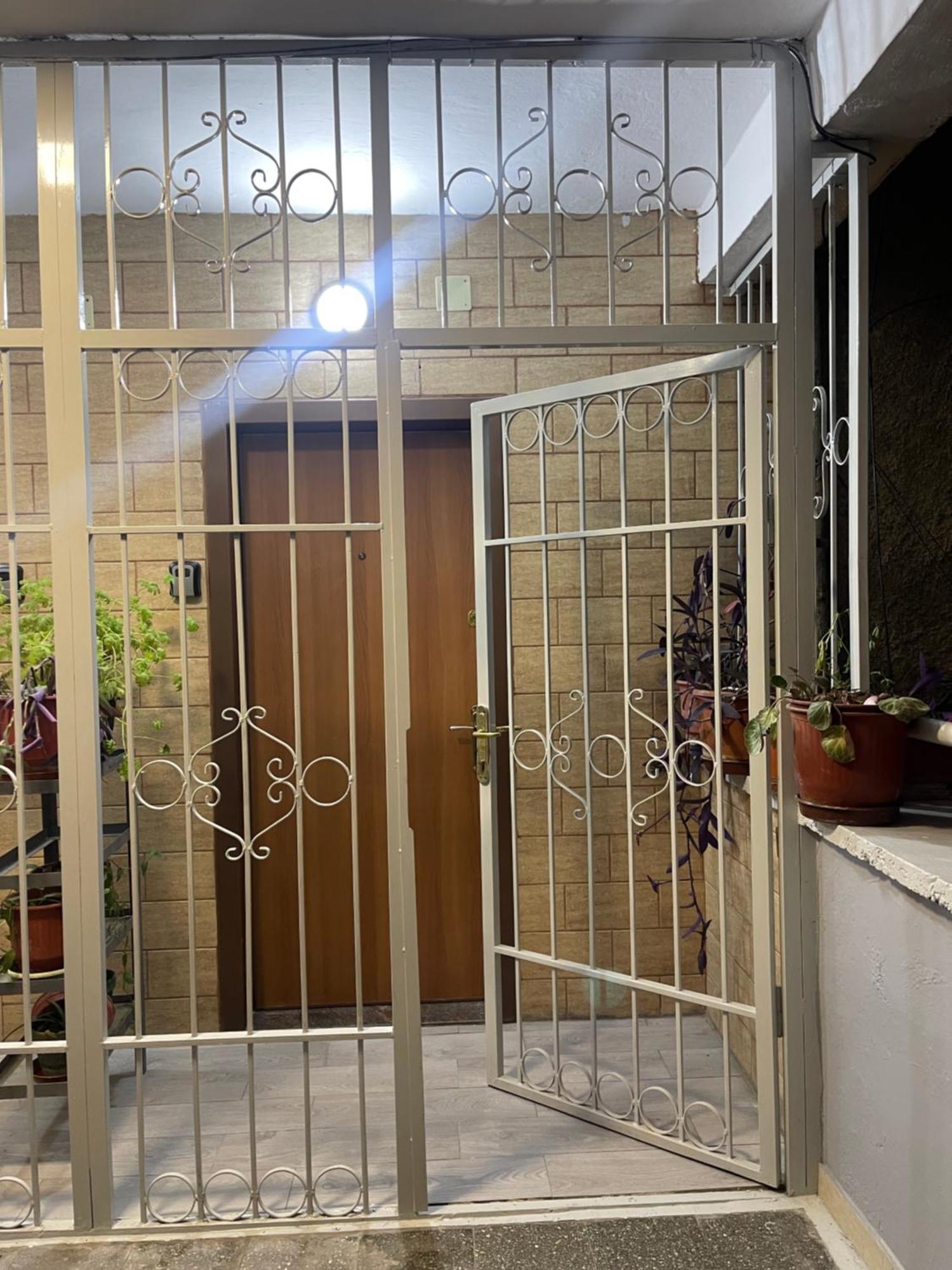 Warm Apartment In The Center Of Tirana City Extérieur photo